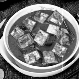 Hot thai paneer curry