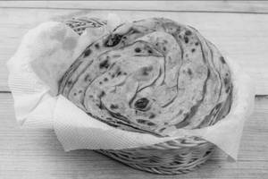 Laccha Paratha (1 Pc)