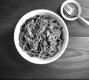 Schezwan Veg Noodles