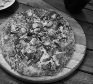 Peppy paneer pizza