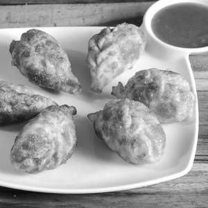 Fried Momo 8 Pcs