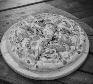 Love bite pizza