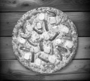Paneer capsicum pizza