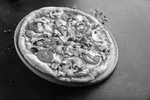 Onion and Tomato Pizza