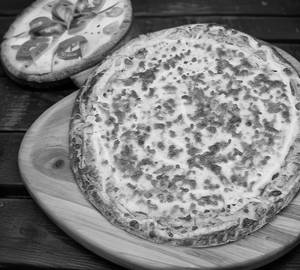 Cheese bust pizza