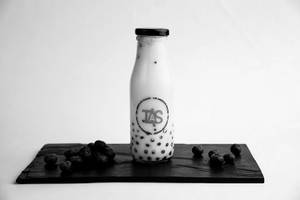 Blueberry Popping Vanilla Shake