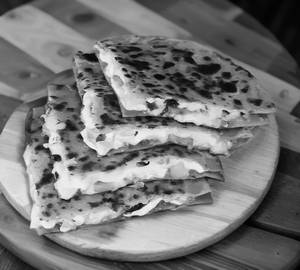 Cheese Chilli Paratha 1
