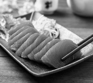 Tuna Sashimi (6 Pcs)