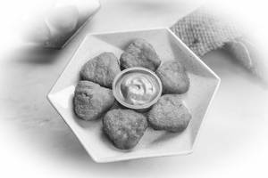 Chicken Nuggets (6 Pcs)
