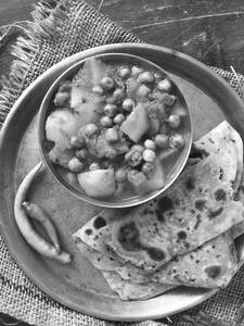 Aloo Matar Gravy