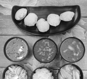 Nagori Halwa with Aloo Chole