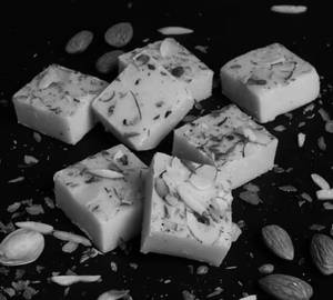 Light Pista Barfi