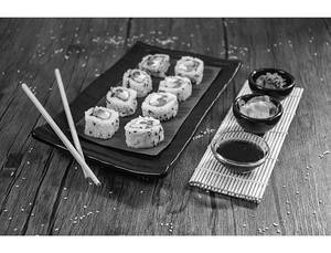 Avocado & Asparagus Sushi