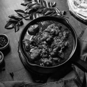 Chicken Varutharachathu