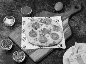 Classic Margherita Pizza (8 Inches, Thin Crust)