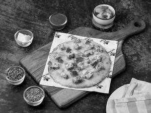 Paneer Tikka Pizza (8 Inches, Thin Crust)