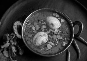 Egg Curry [2Pcs]