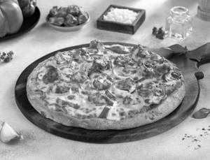 Reshmi Paneer Pizza