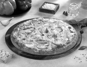 Golden Veg Pizza
