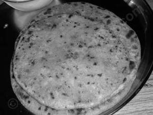 Green Peas Mushroom Paratha