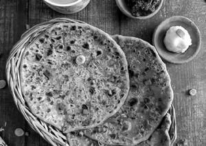 Spring Onion Aloo Paratha