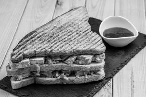 Tandoori Paneer Grilled Sandwich