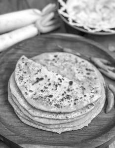1 Cheese Garlic Paratha