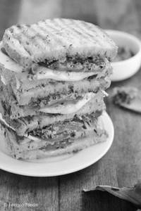 Cheesy grill sandwich