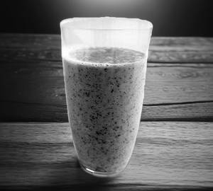 Blackcurrant lassi