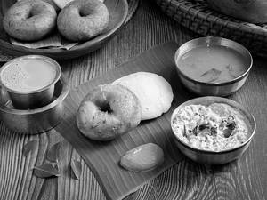 Idli Wada