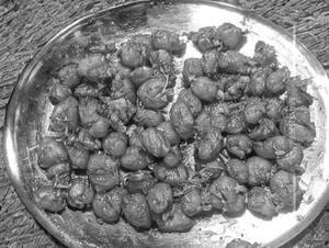 Kabuli Chana Garlic Oil Fry