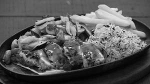 Grilled Chicken Platter In Mexican Sauce