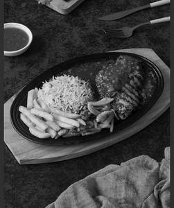 Grilled Chicken Platter In Barbeque Sauce