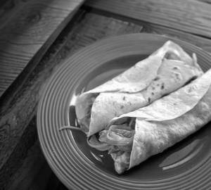 Chicken schezwan wraps