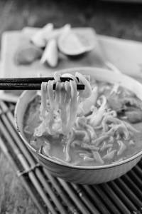 Veg Noodles Soup Half