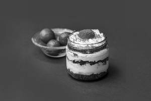 Gulab Jamun Red Velvet Jar Cake