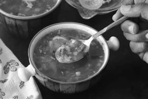Veg coriander soup