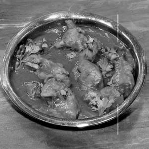 Chicken red cook style                                                                      