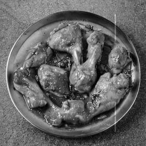 Chicken in garlic sauce