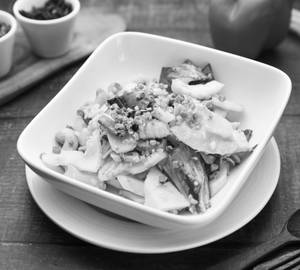 Lotus Stem Water Chestnut, Bok Choy With Cashews