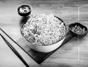 Chicken Sez Hakka Noodles