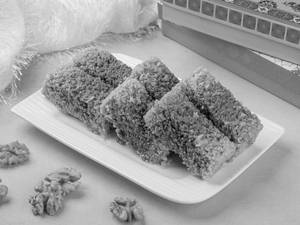 Malai Walnut Cake