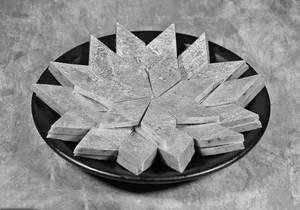 Kaju Kesar Pista Katli