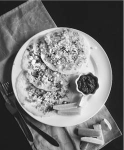 Paneer Uttapam