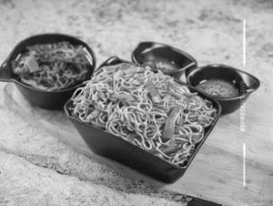 Veg triple schezwan noodles