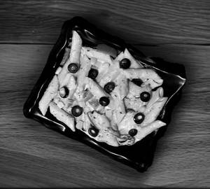 Veg creamy white penne pasta