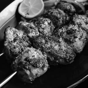 Butter Roasted Chicken Tikka  Boneless[6 Pieces]