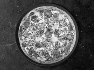 Kadai Paneer Pizza