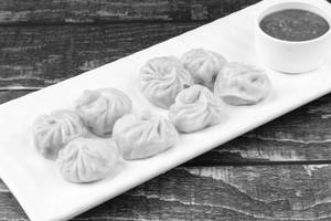 Cheese steamed momos [6 pieces]