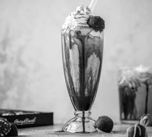 Dutch Truffle Cake Shake